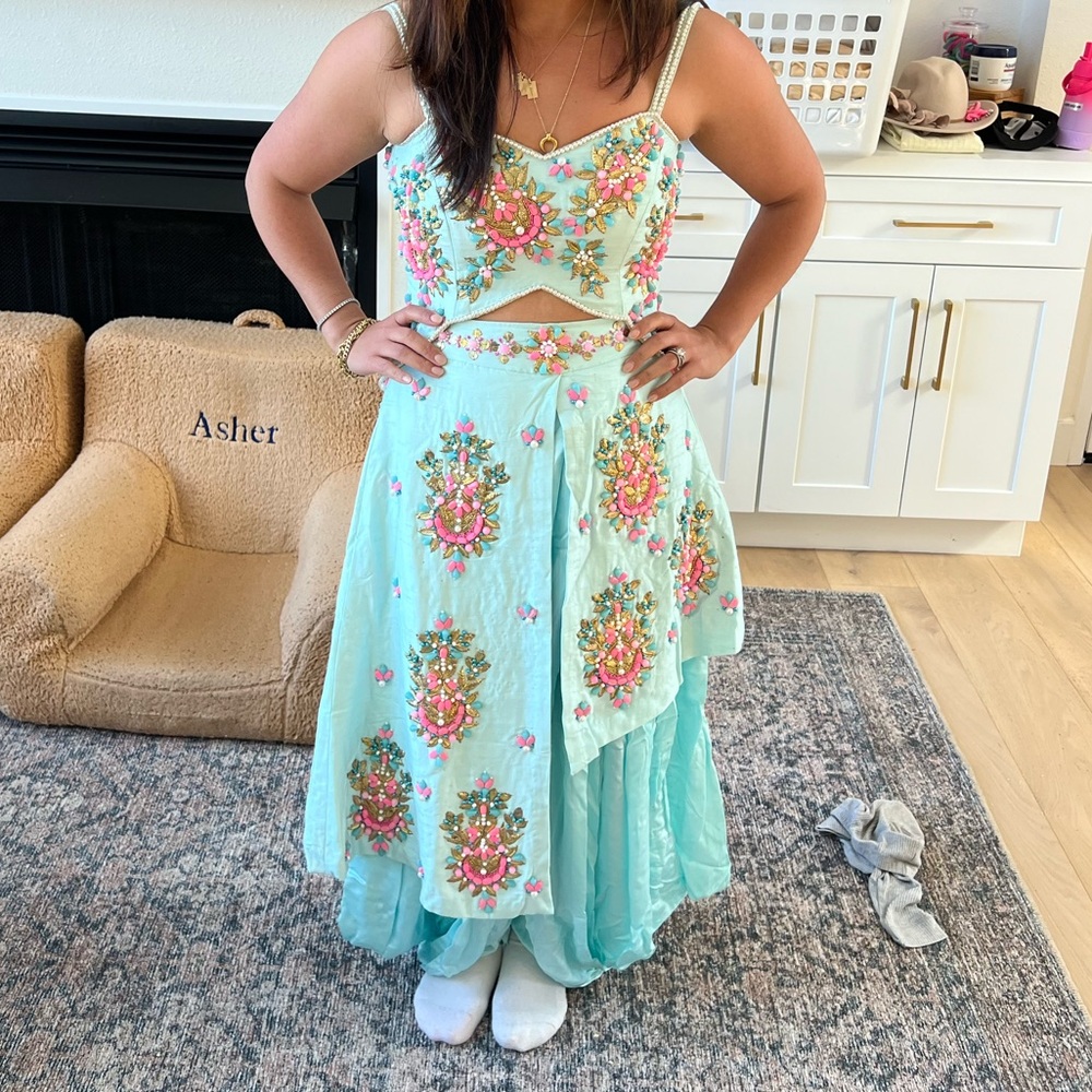 Floral Embroidered Two-Piece Indian Set